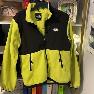 North face vintage women’s fleece jacket. Size xl.